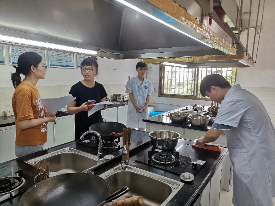 湖南中医药高等专科学校官网，中医药教育之门