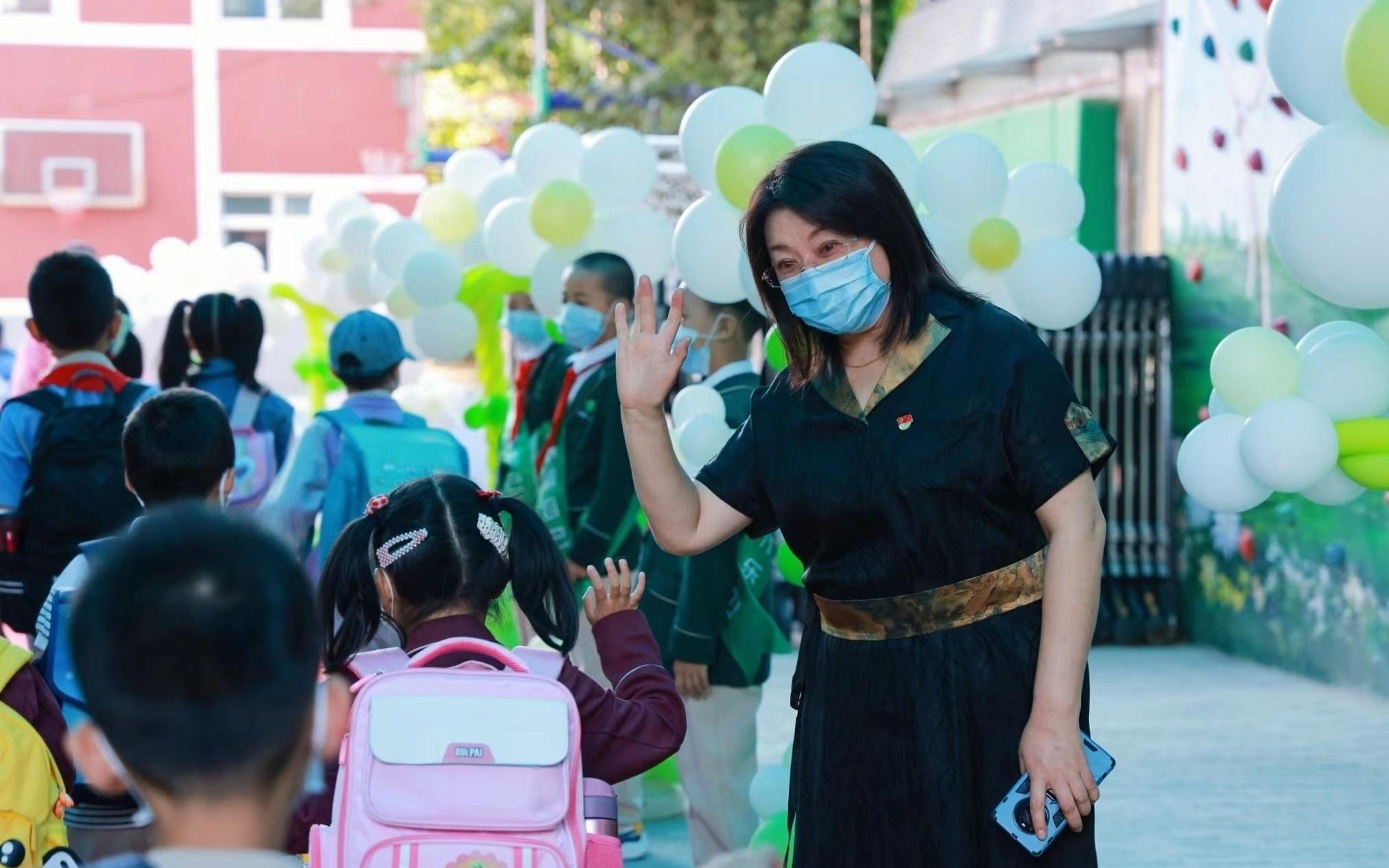 学生社团活动点燃校园活力，共筑青春光彩