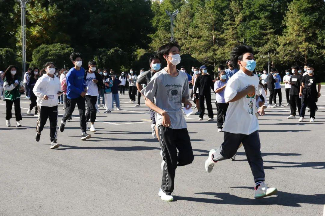 云南民族大学校训，铸魂育人，传承文化，共创新未来