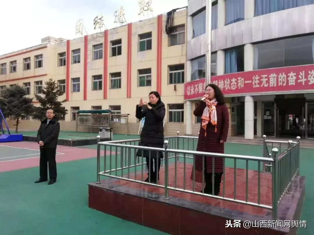 学校防暴演练，筑牢校园安全壁垒