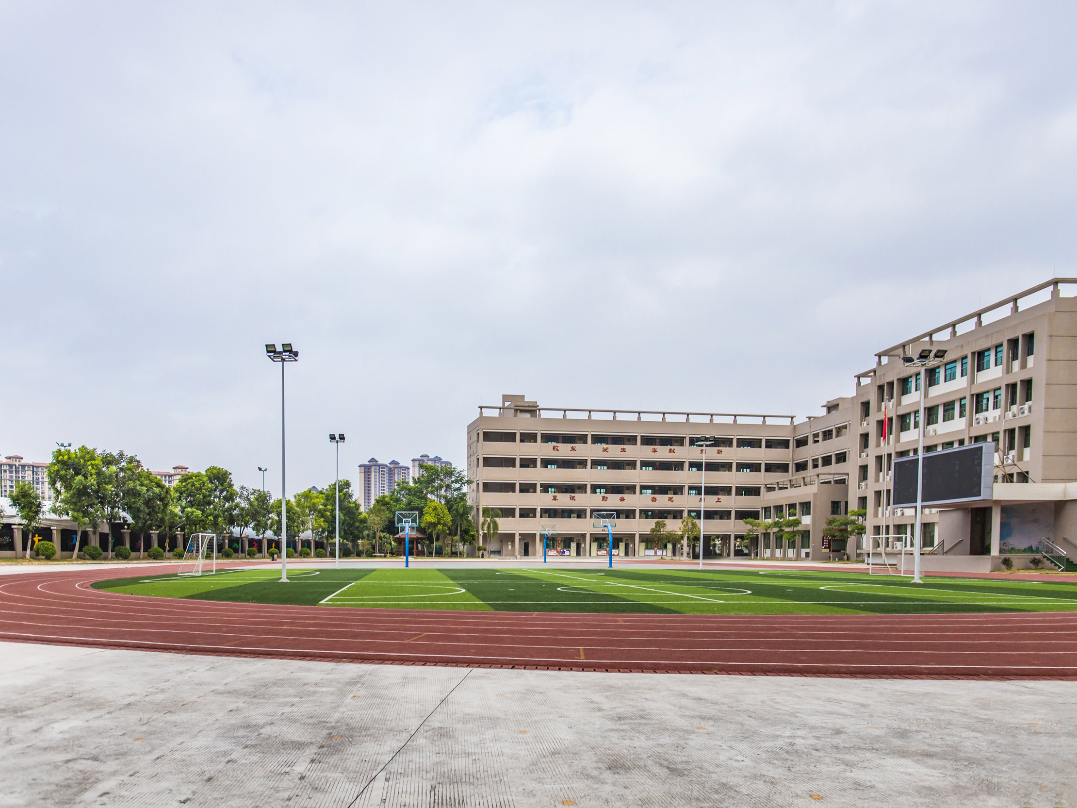 惠州德威学校，英才摇篮之地