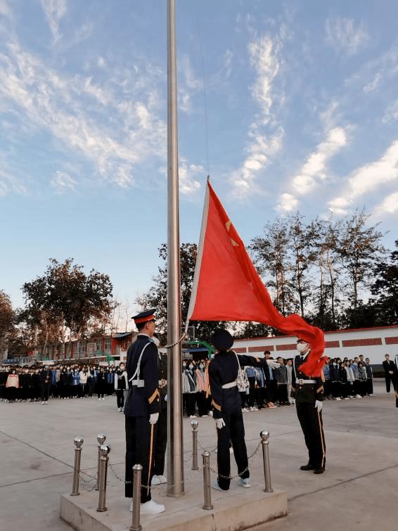 学校升国旗的意义与重要性