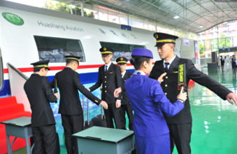 成都高铁乘务员学校，新时代铁路人才的摇篮培养基地